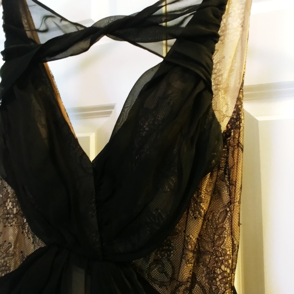 ABS Allen Schwartz Silk & Lace Gown Blk & Nude, Sz 8 torn hem - Picture 3 of 13